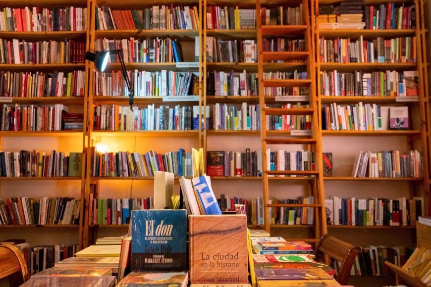 Servicio LIBRERÍA POETA